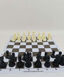 Alternative view of Conjunto de Tabuleiro e Peças Junior Gambit